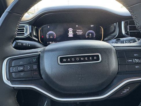 Used 2023 Jeep Wagoneer L 4WD image 21