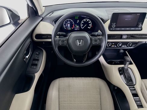 Certified 2024 Honda HR-V LX image 10