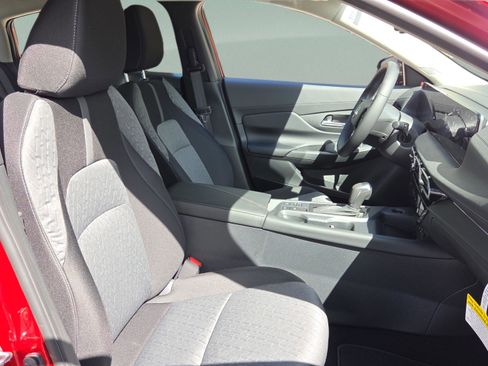 New 2026 Nissan Sentra SV w/ SV Convenience Package FWD image 15