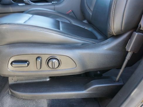 Used 2019 Chevrolet Traverse RS image 23