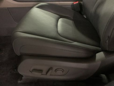 New 2026 Kia Carnival SX image 10