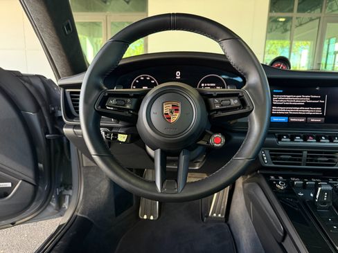 Used 2025 Porsche 911 Carrera GTS image 33