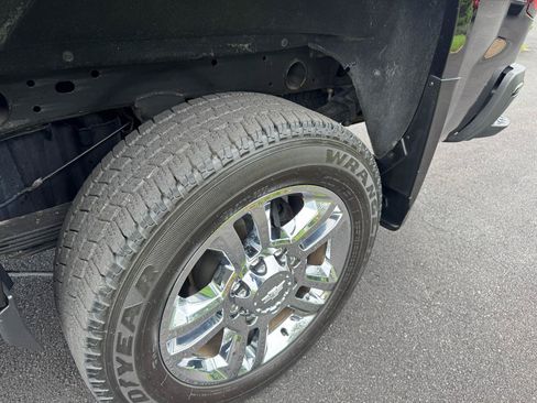 Used 2015 Chevrolet Silverado 2500 High Country w/ Duramax Plus Package AWD/4WD image 33