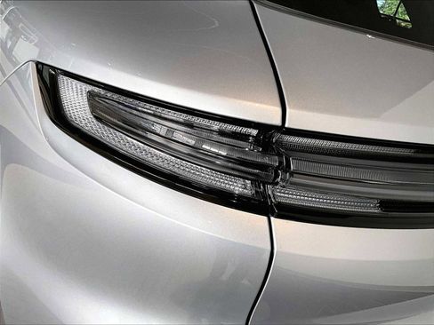 New 2026 Porsche Cayenne E-Hybrid image 30