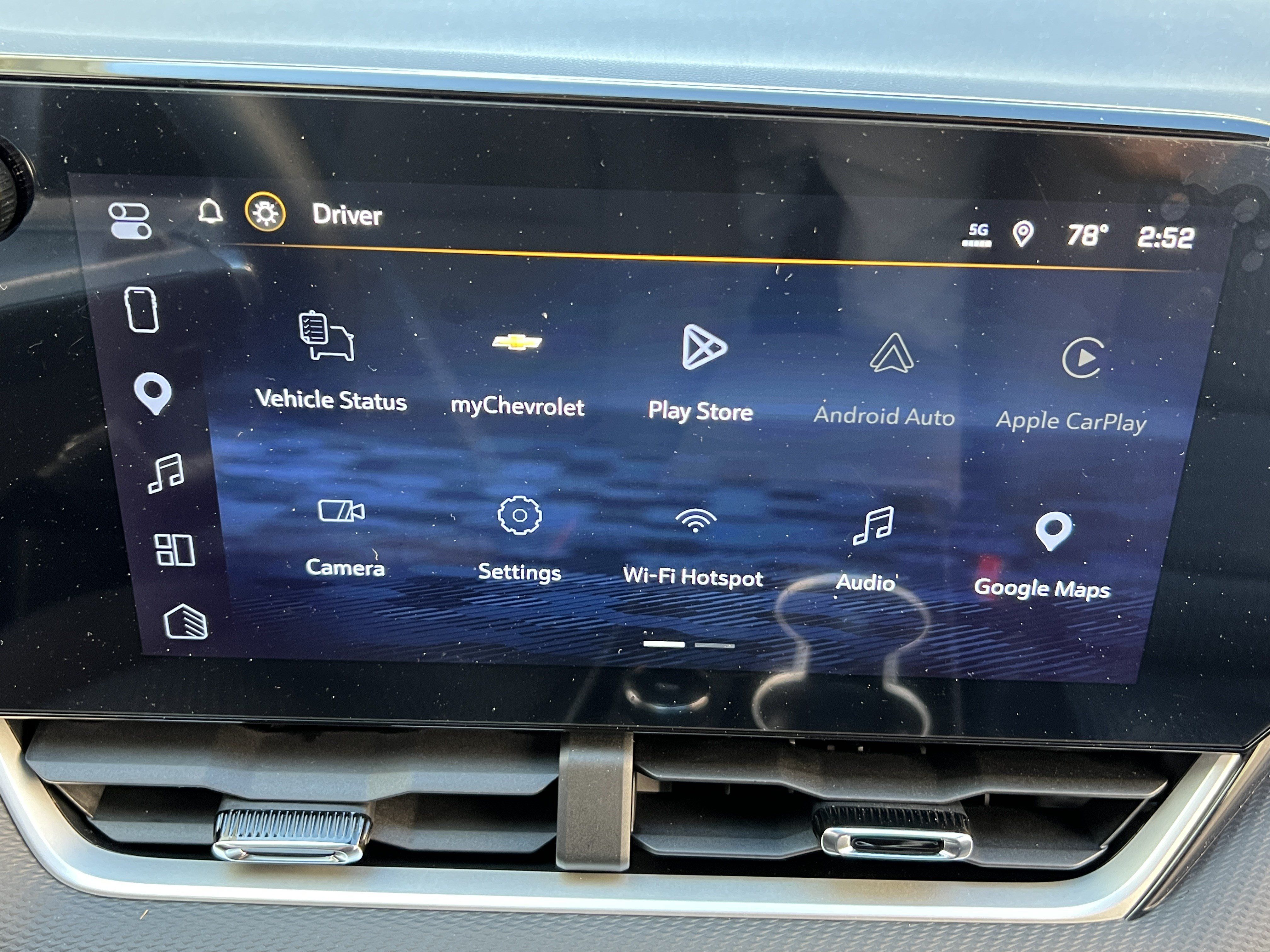 Used 2026 Chevrolet Equinox LT w/ Safety and Technology Package AWD/4WD image 12