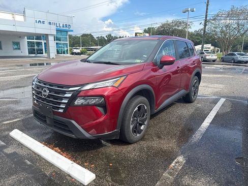 Used 2025 Nissan Rogue SV AWD/4WD image 1