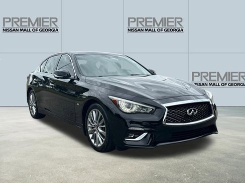 Used 2019 INFINITI Q50 Luxe w/ Essential Package (3.0T Luxe) RWD image 3