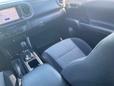 Used 2021 Toyota Tacoma TRD Off-Road w/ Blackout Package (TMS) image 17