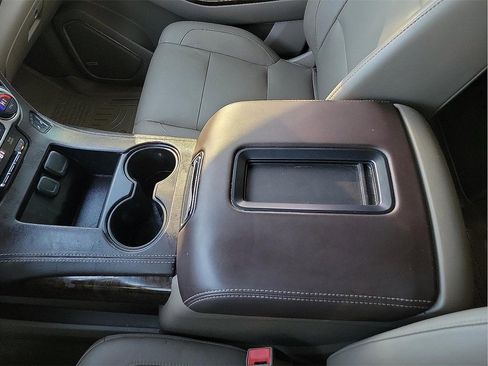 Used 2018 Chevrolet Suburban LT w/ Off-Road Package image 20