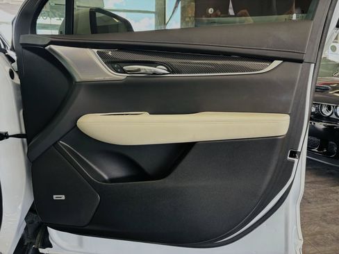 Used 2024 Cadillac XT6 Sport AWD/4WD image 45