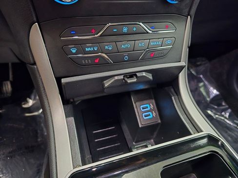 Used 2019 Ford Edge SEL w/ Equipment Group 201A FWD image 27