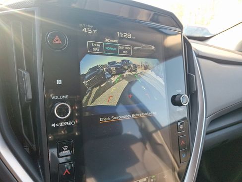 Certified 2025 Subaru Crosstrek 2.0i Premium image 17