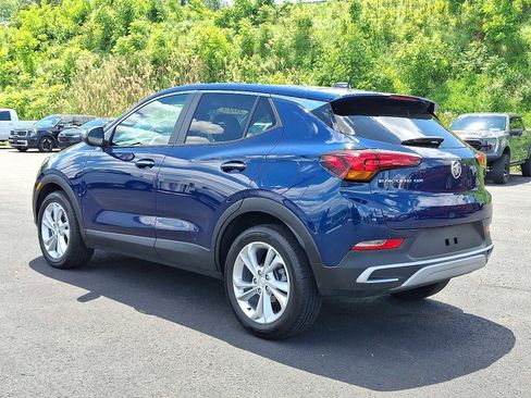 Used 2023 Buick Encore GX Preferred w/ Cold Weather Comfort Package FWD image 4