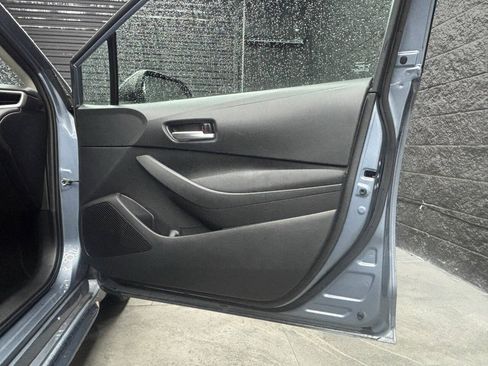 Used 2020 Toyota Corolla LE FWD image 30