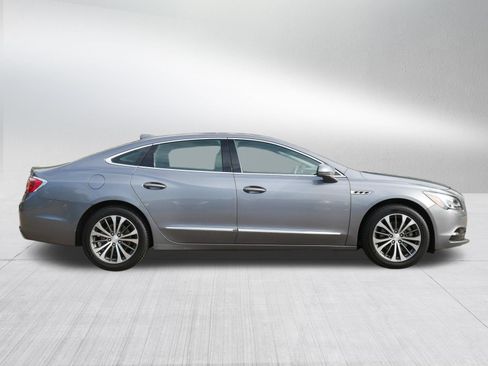 Used 2018 Buick LaCrosse Premium FWD image 8
