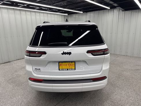 New 2026 Jeep Grand Cherokee L Limited AWD/4WD image 6