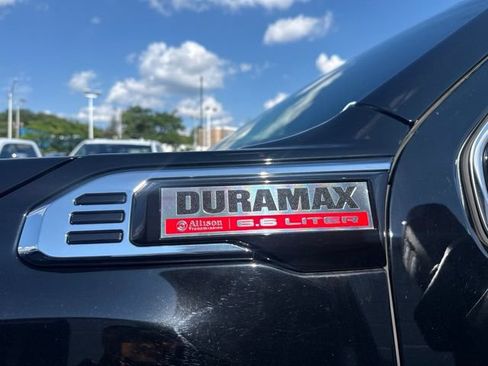 Used 2024 GMC Sierra 2500 Denali w/ Denali Reserve Package AWD/4WD image 5