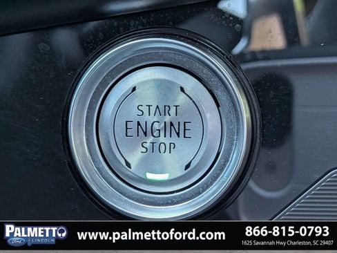 Used 2023 Chevrolet Corvette Stingray Preferred Cpe w/ Z51 Performance Package RWD image 27