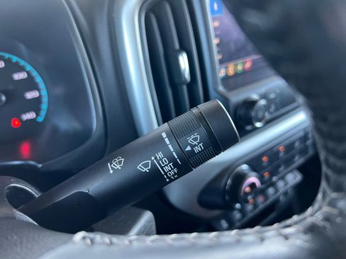 Used 2019 Chevrolet Colorado ZR2 w/ ZR2 Midnight Special Edition image 23