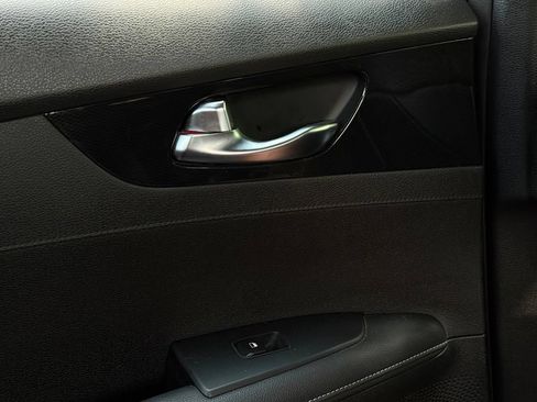 Used 2023 Kia Forte GT-Line w/ GT-Line Technology Package FWD image 35