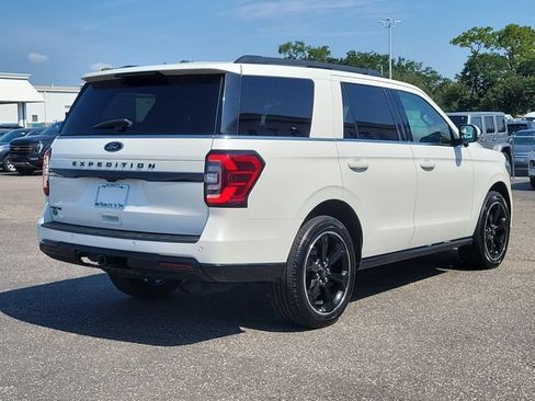 Certified 2023 Ford Expedition Limited RWD image 6