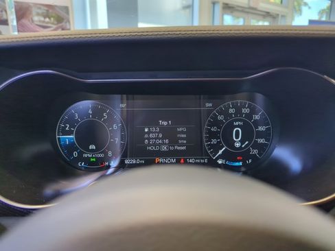 Used 2021 Ford Mustang Shelby GT500 w/ Technology Package RWD image 3