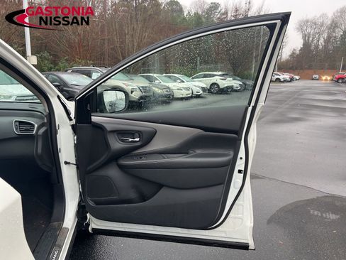 Used 2024 Nissan Murano SV w/ SV Midnight Edition Package image 29