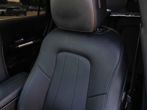 Used 2023 Mercedes-Benz GLA 250 image 30