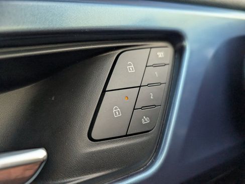 New 2026 Chevrolet Equinox EV LT image 16