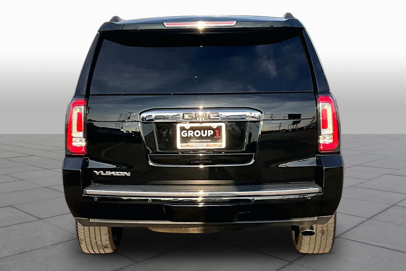 Used 2019 GMC Yukon Denali w/ Denali Ultimate Package RWD image 5
