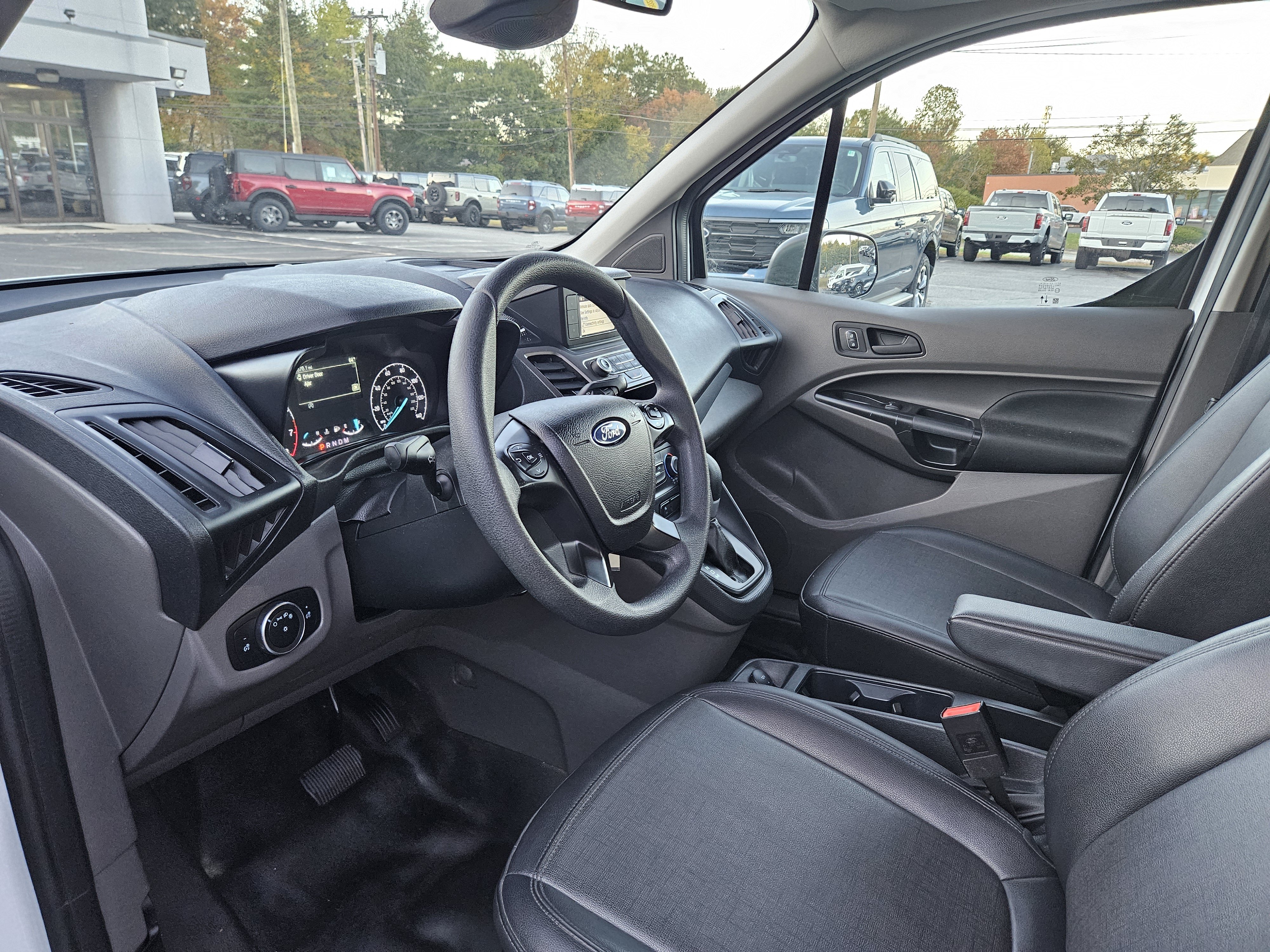 Used 2023 Ford Transit Connect XL w/ Trailer Tow Package FWD image 11