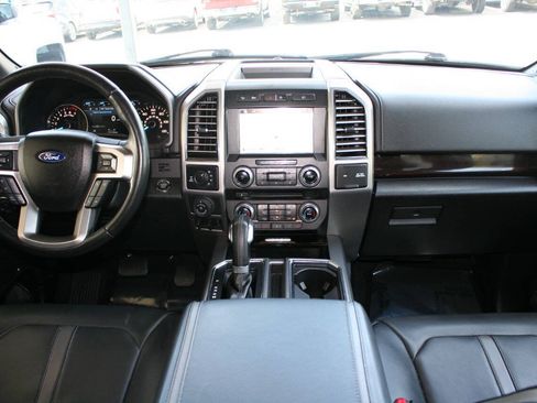 Used 2017 Ford F150 Platinum w/ Equipment Group 701A Luxury AWD/4WD image 15