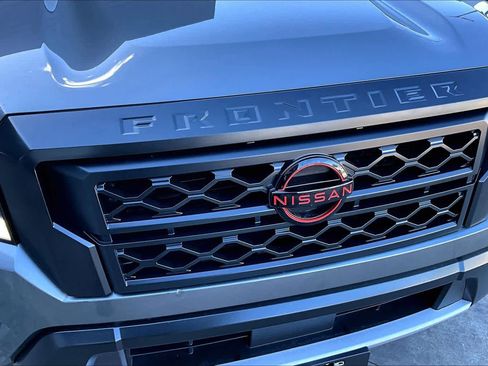 Used 2024 Nissan Frontier PRO-4X w/ Technology Package image 27