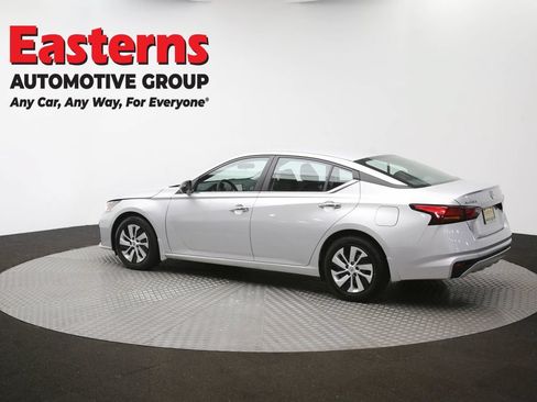 Used 2024 Nissan Altima 2.5 S FWD image 61