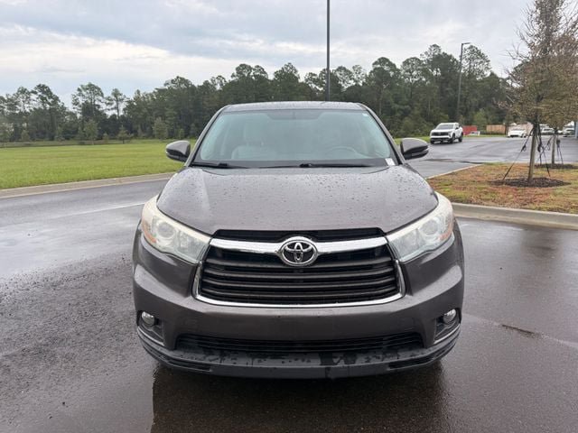 Used 2016 Toyota Highlander Plus FWD image 25