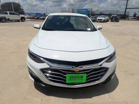 Used 2023 Chevrolet Malibu LT FWD image 3