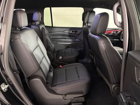 Used 2025 Chevrolet Traverse Z71 AWD/4WD image 42