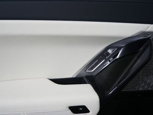 Used 2026 BMW i7 eDrive50 w/ Executive Package image 10