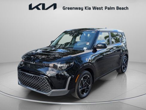 Certified 2023 Kia Soul EX image 4