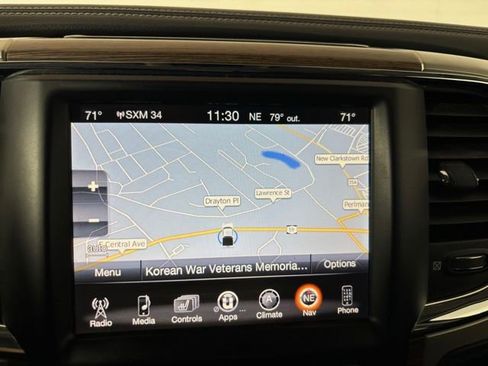 Used 2017 RAM 1500 Laramie w/ Convenience Group AWD/4WD image 16