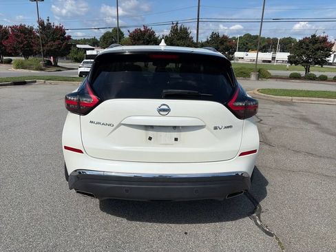 Used 2020 Nissan Murano SV w/ Premium Package AWD/4WD image 3