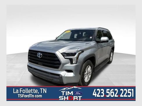 Used 2023 Toyota Sequoia SR5 AWD/4WD image 1