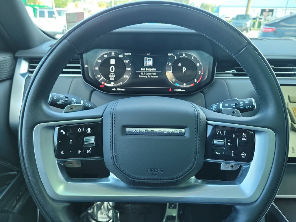 Certified 2025 Land Rover Range Rover Long Wheelbase Autobiography AWD/4WD image 29