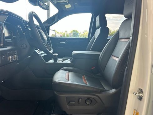 Used 2026 GMC Sierra 1500 AT4 w/ AT4 Premium Package AWD/4WD image 8