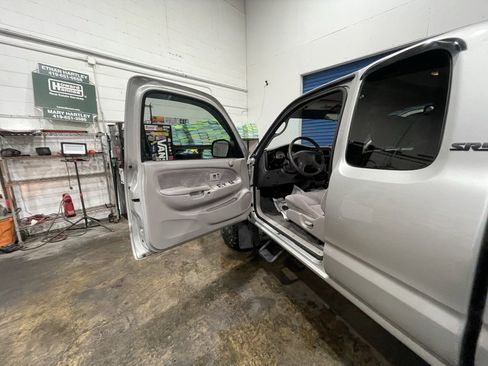 Used 2003 Toyota Tacoma 4x4 Xtracab V6 image 11