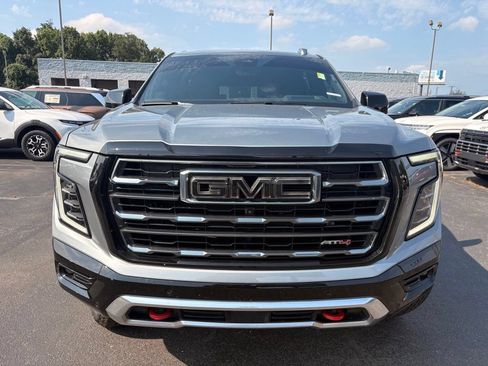 Used 2026 GMC Yukon XL AT4 w/ AT4 Premium Plus Package AWD/4WD image 2