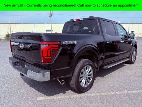 Used 2025 Ford F150 Lariat w/ Equipment Group 501A Mid AWD/4WD image 3
