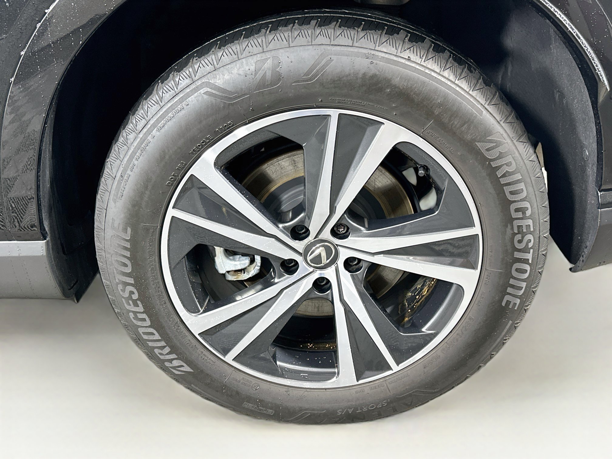 Used 2025 Lexus RX 350 Premium w/ Accessory Package (Z1) FWD image 11