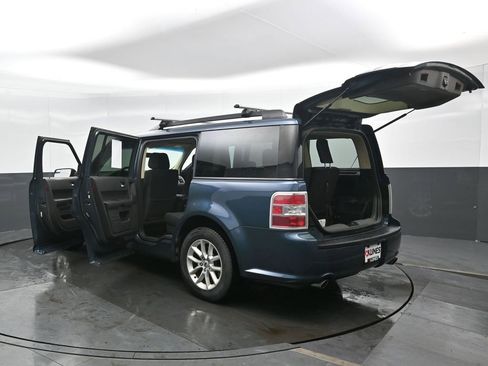 Used 2016 Ford Flex SE image 44