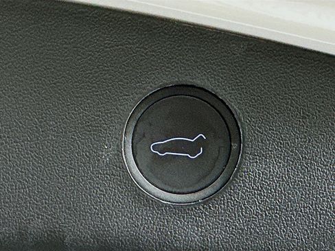 Used 2023 Tesla Model 3 Standard Range RWD image 30